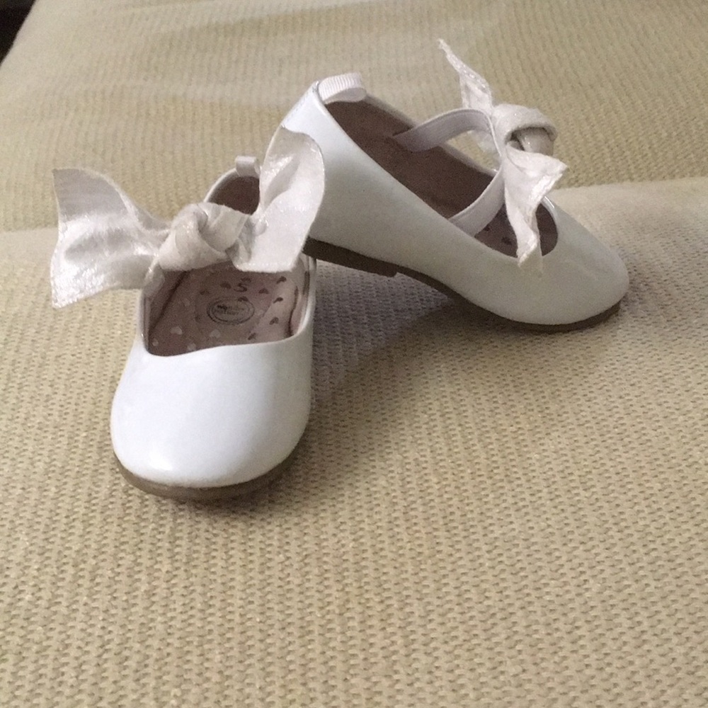 White Toddler dress shoes